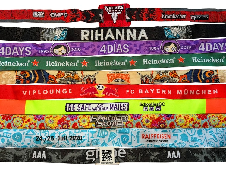 Braccialetti personalizzati per festival con loghi, scritte, nomi degli sponsor e vari colori